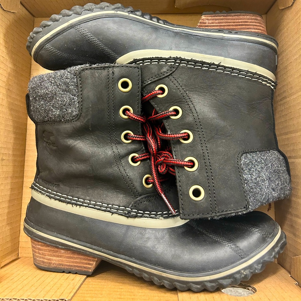 Women’s Sorel Slimpack II Leather Waterproof Lace Boots Size 8.5